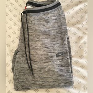 Nike men’s jogger sweats
